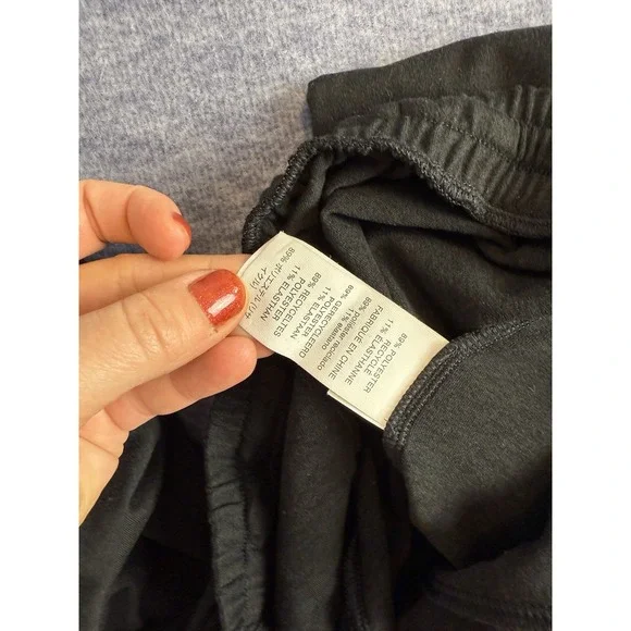 Vuori Villa Cargo Joggers Black Sz Medium women's - Picture 10 of 14